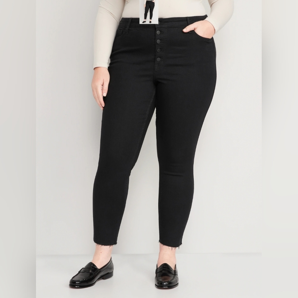 Button-fly ankle cropped black skinny jeans
